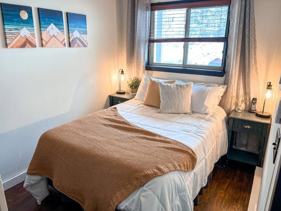 202D Summit - Completely Remodeled Modern Condo In Summit! Сноушу Экстерьер фото