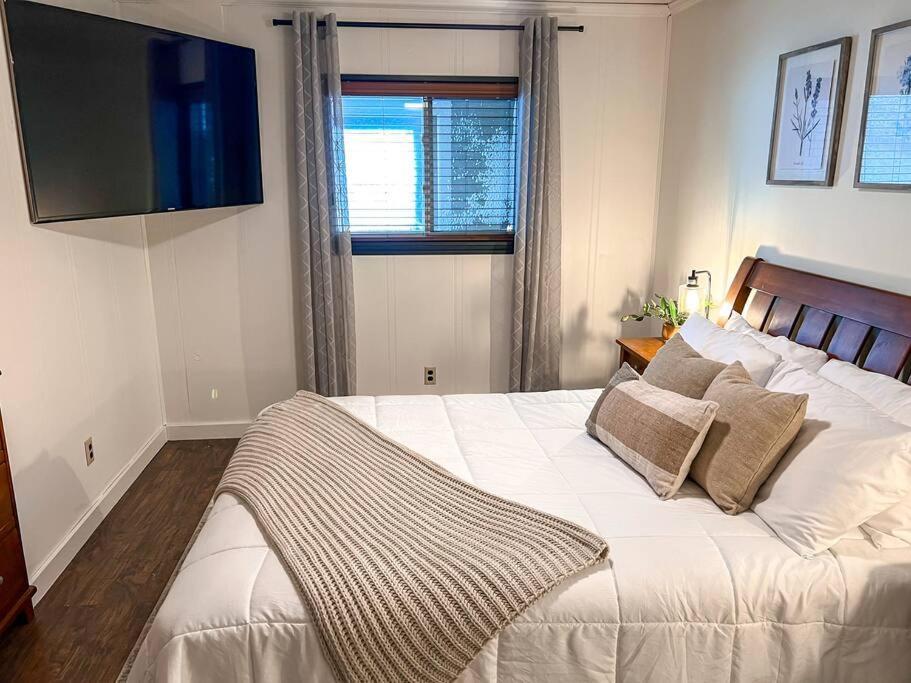 202D Summit - Completely Remodeled Modern Condo In Summit! Сноушу Экстерьер фото