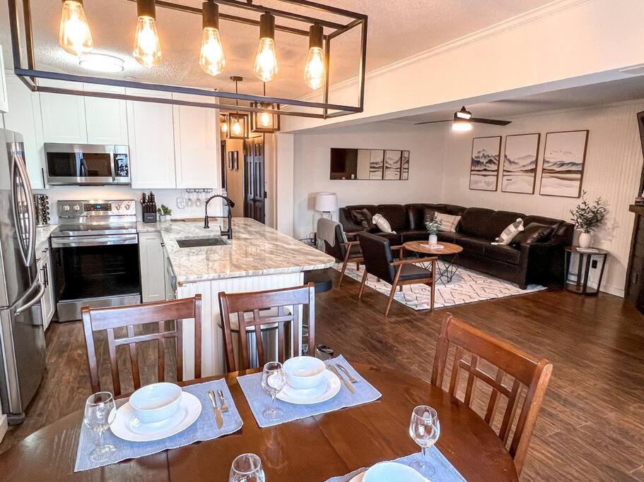 202D Summit - Completely Remodeled Modern Condo In Summit! Сноушу Экстерьер фото