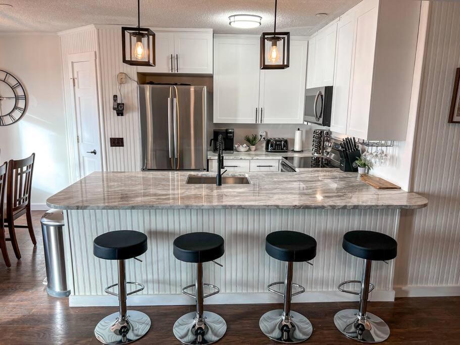 202D Summit - Completely Remodeled Modern Condo In Summit! Сноушу Экстерьер фото